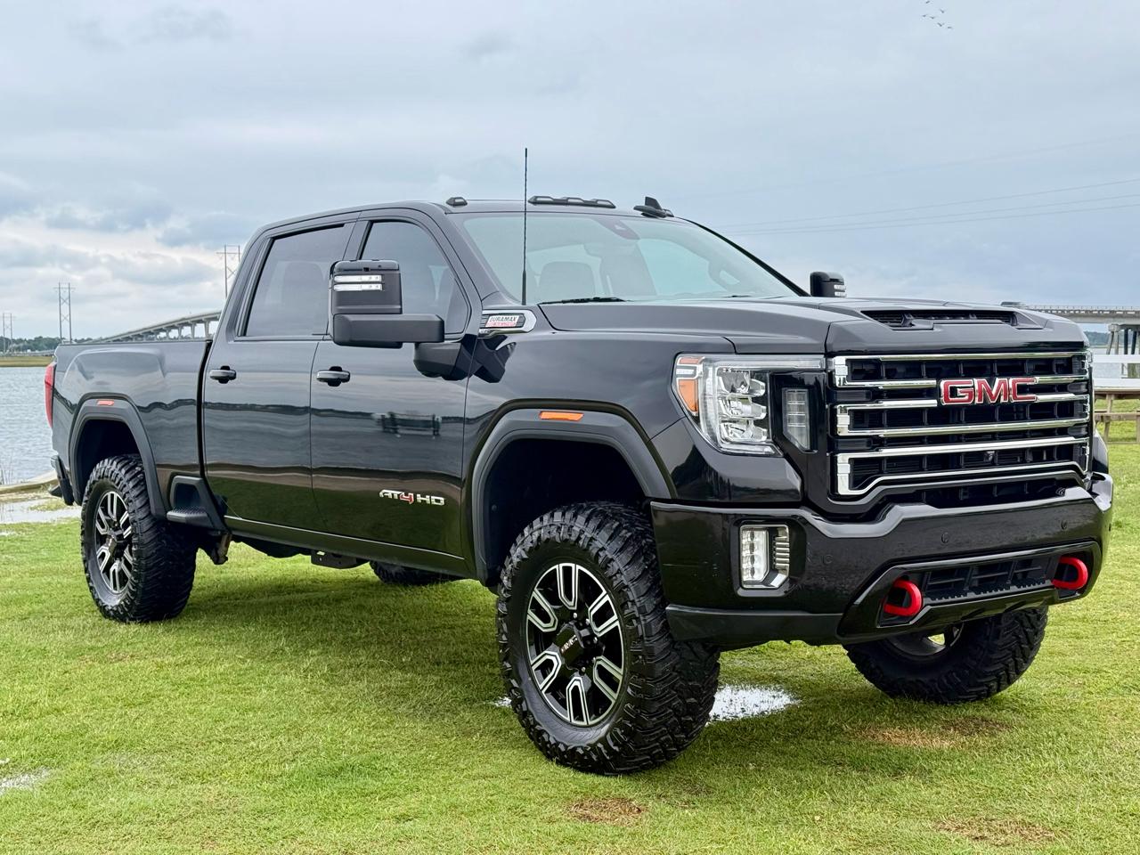 GMC Sierra 2500HD AT4 Crew Cab 4WD 2022