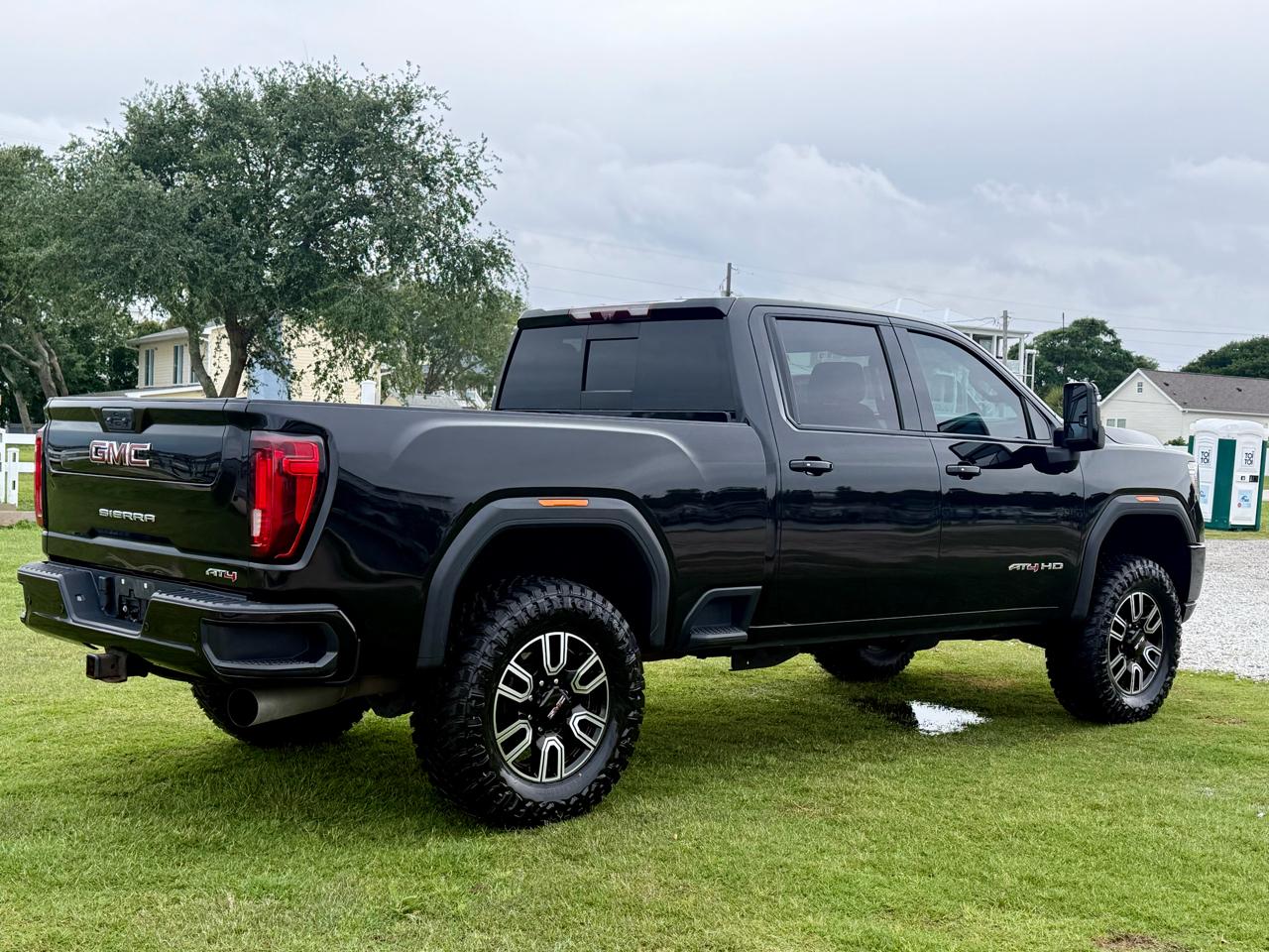 GMC Sierra 2500HD AT4 Crew Cab 4WD 2022