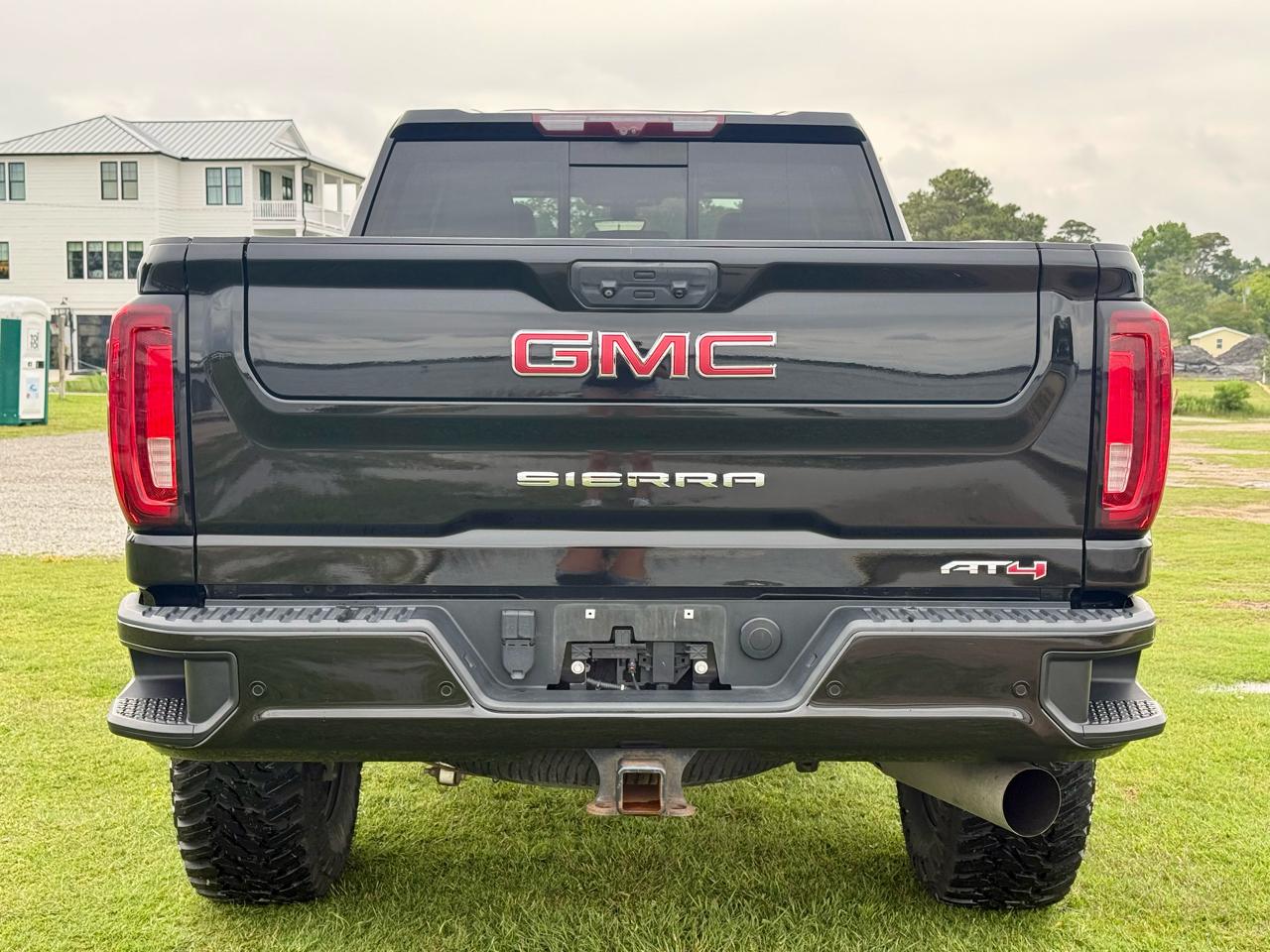 GMC Sierra 2500HD AT4 Crew Cab 4WD 2022