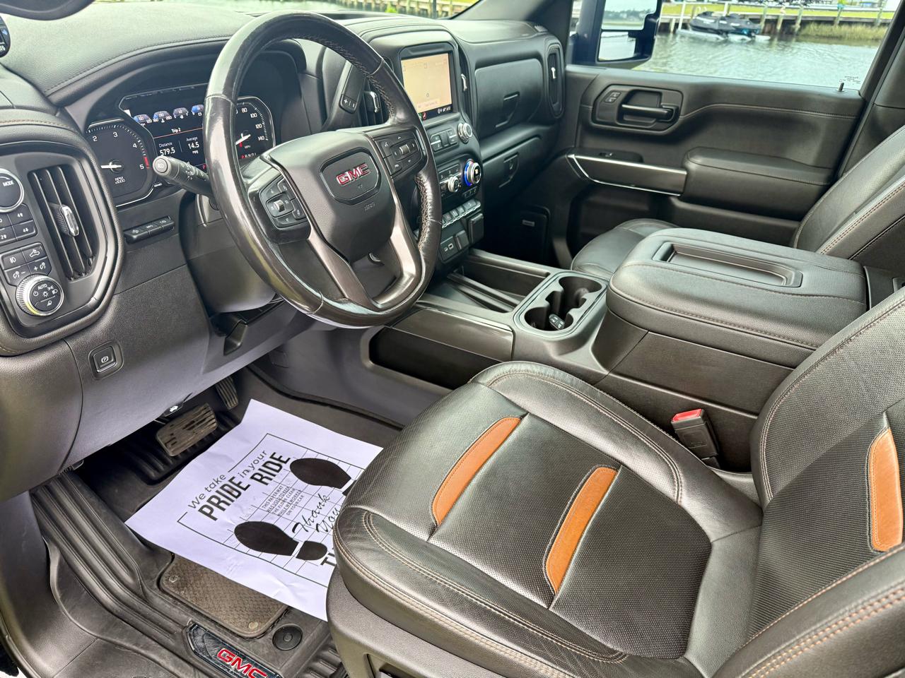 GMC Sierra 2500HD AT4 Crew Cab 4WD 2022