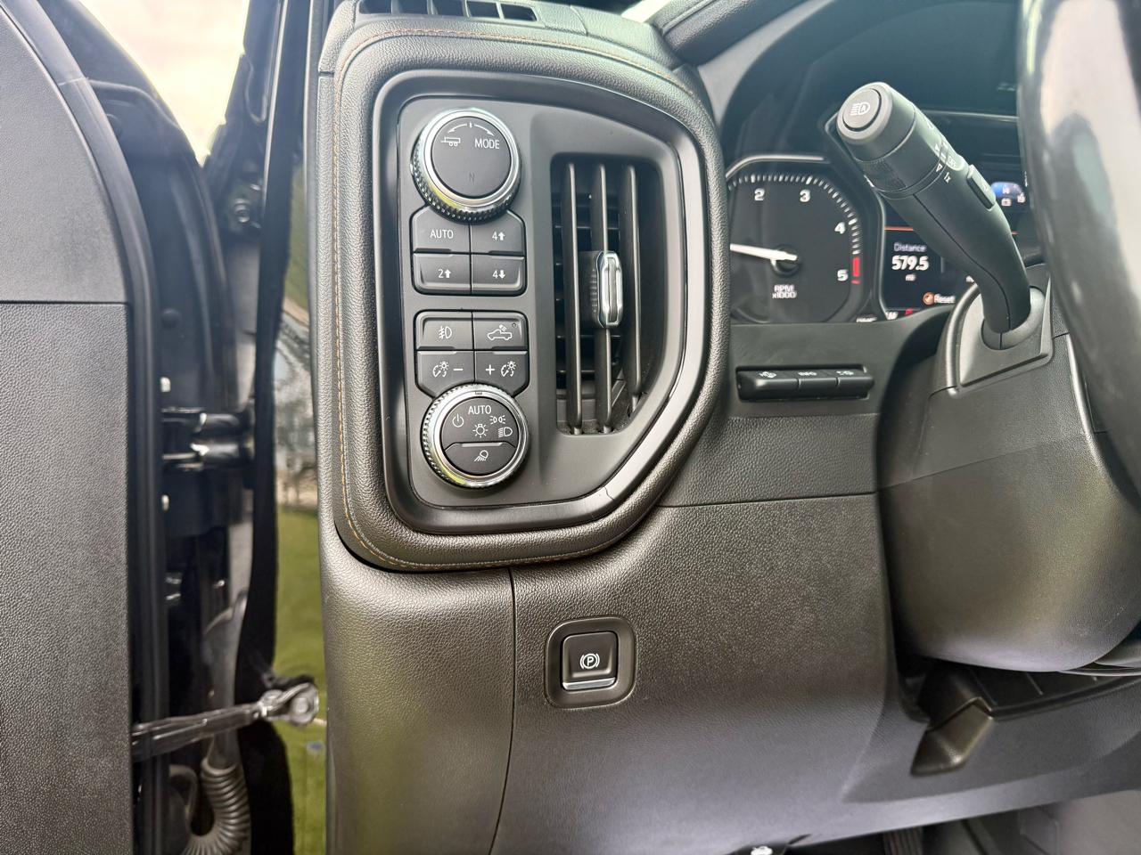 GMC Sierra 2500HD AT4 Crew Cab 4WD 2022