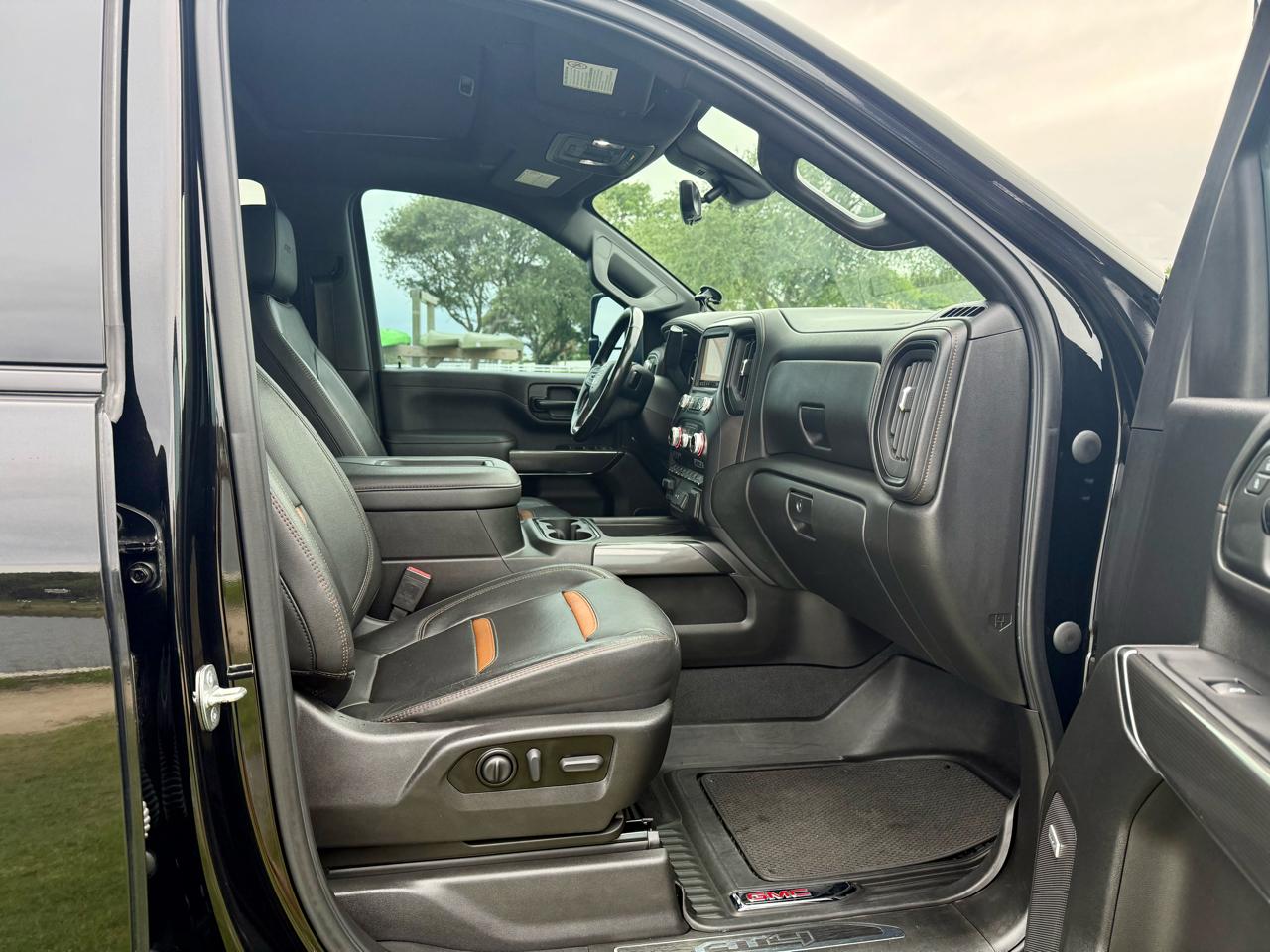 GMC Sierra 2500HD AT4 Crew Cab 4WD 2022