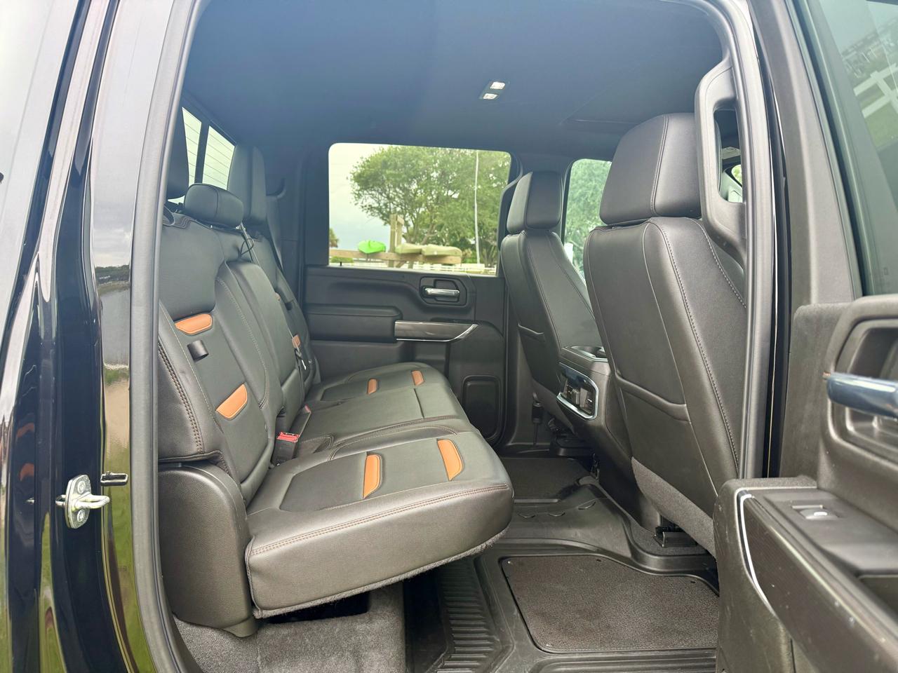 GMC Sierra 2500HD AT4 Crew Cab 4WD 2022