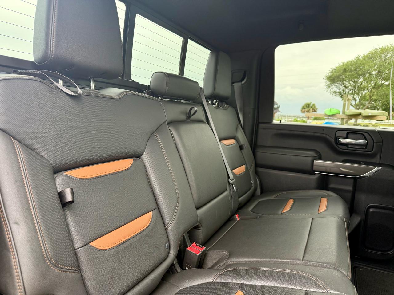 GMC Sierra 2500HD AT4 Crew Cab 4WD 2022