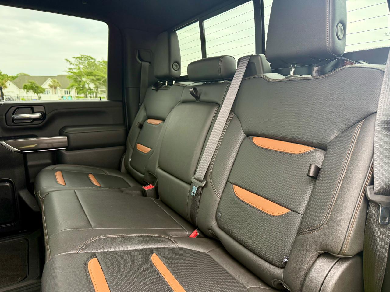 GMC Sierra 2500HD AT4 Crew Cab 4WD 2022