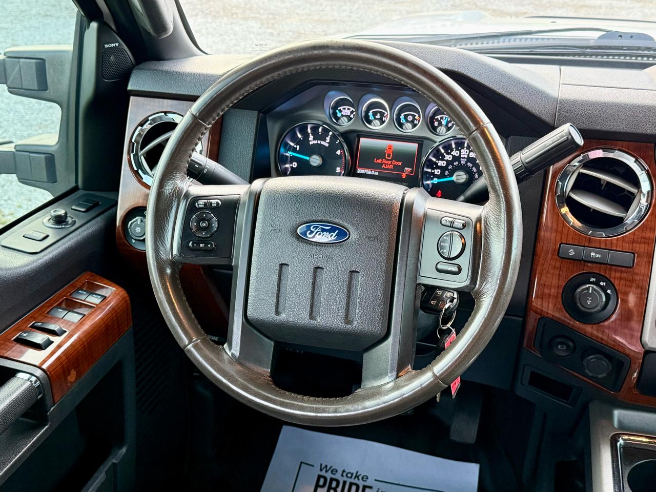 Ford F-250 SD King Ranch Crew Cab 4WD 2016