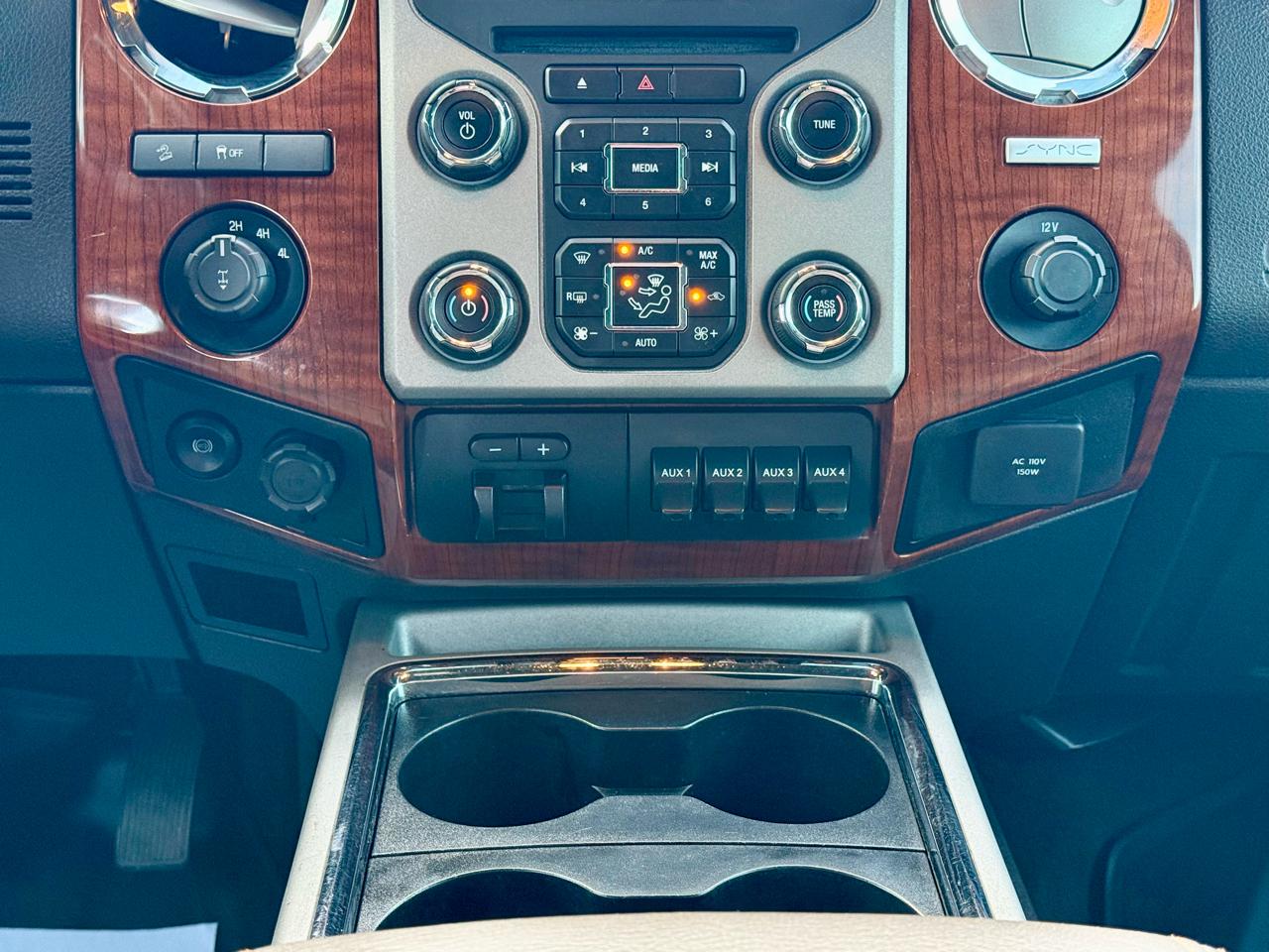 Ford F-250 SD King Ranch Crew Cab 4WD 2016