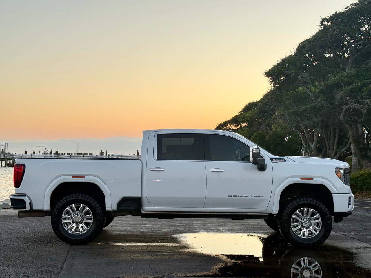 GMC Sierra 2500HD Denali Crew Cab 4WD 2021