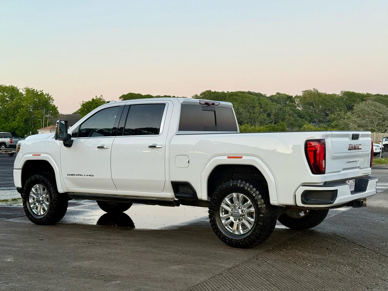 GMC Sierra 2500HD Denali Crew Cab 4WD 2021