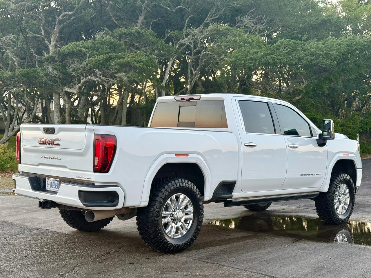 GMC Sierra 2500HD Denali Crew Cab 4WD 2021