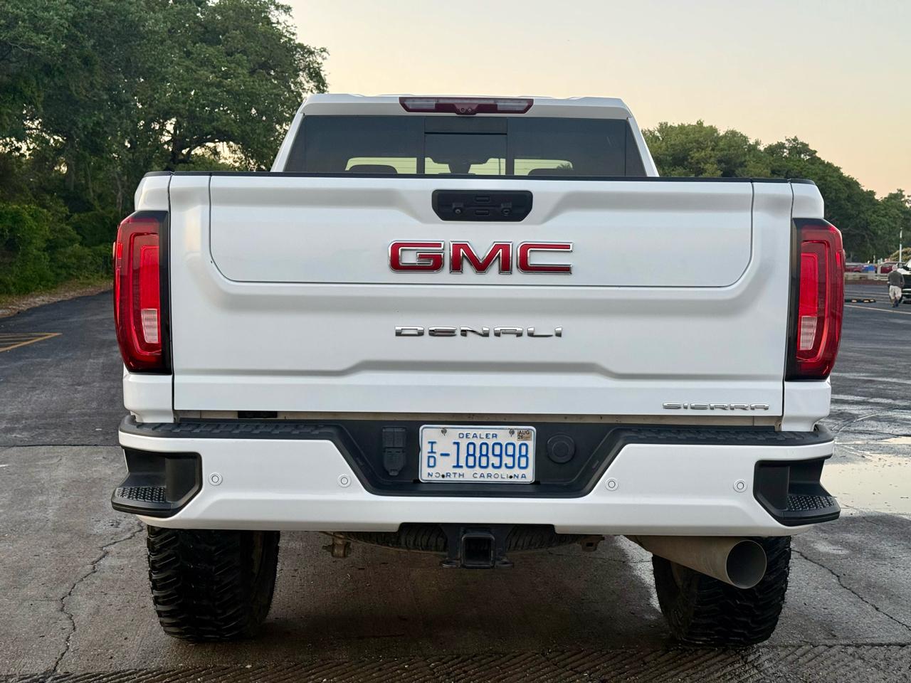 GMC Sierra 2500HD Denali Crew Cab 4WD 2021