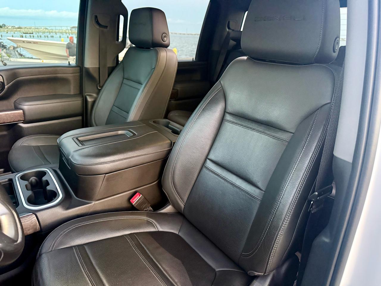 GMC Sierra 2500HD Denali Crew Cab 4WD 2021