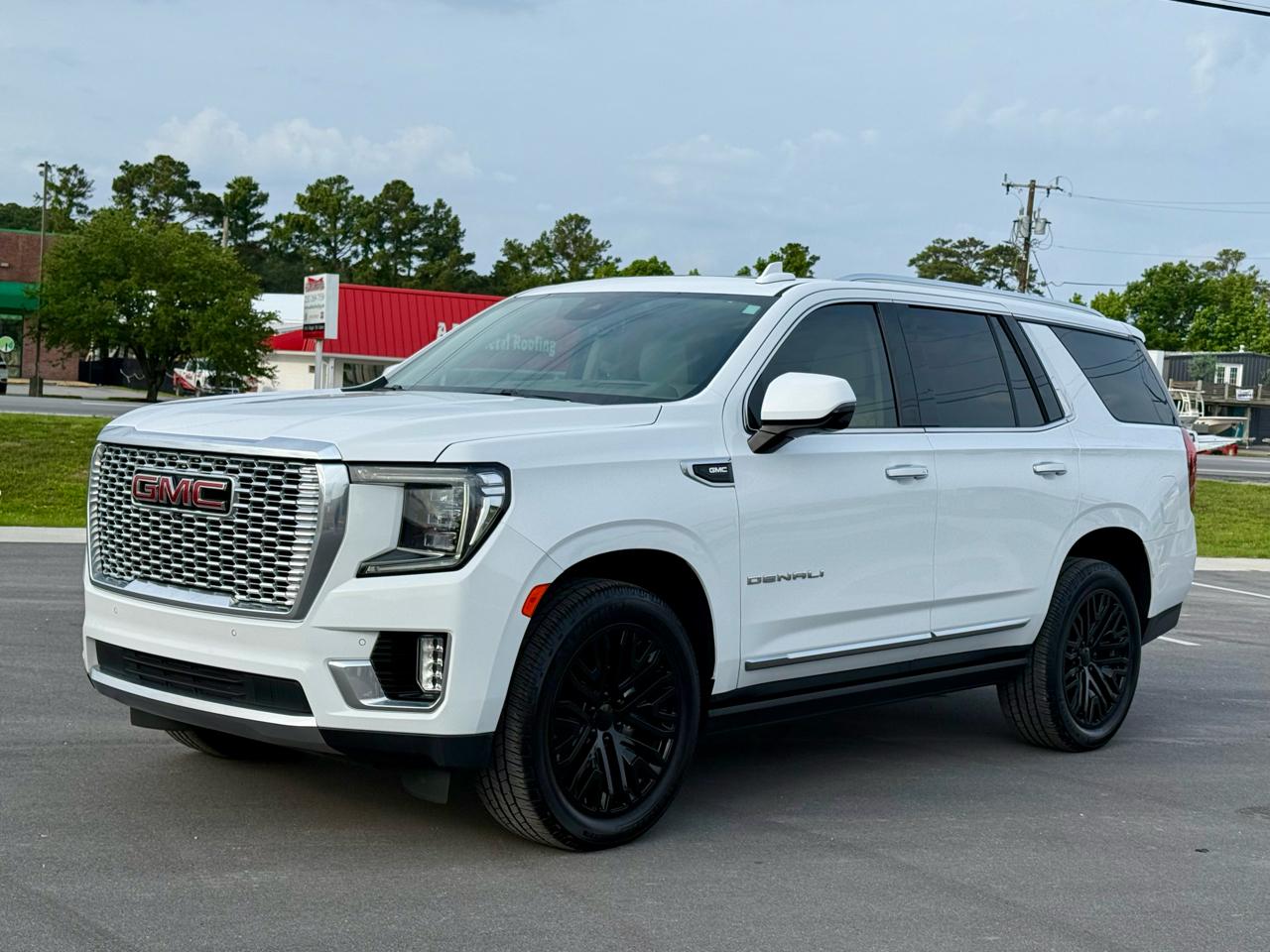 GMC Yukon Denali 4WD 2023