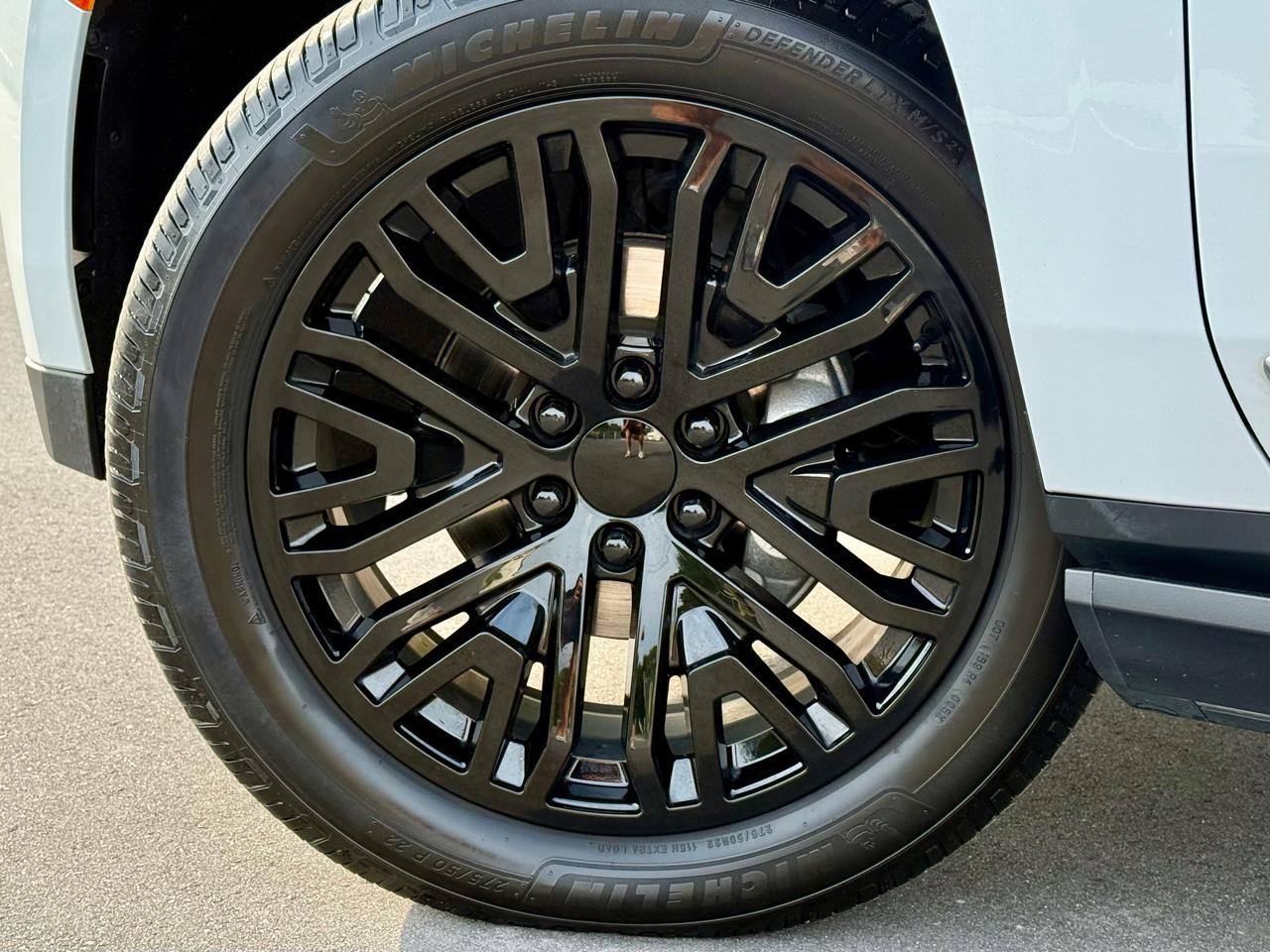 GMC Yukon Denali 4WD 2023