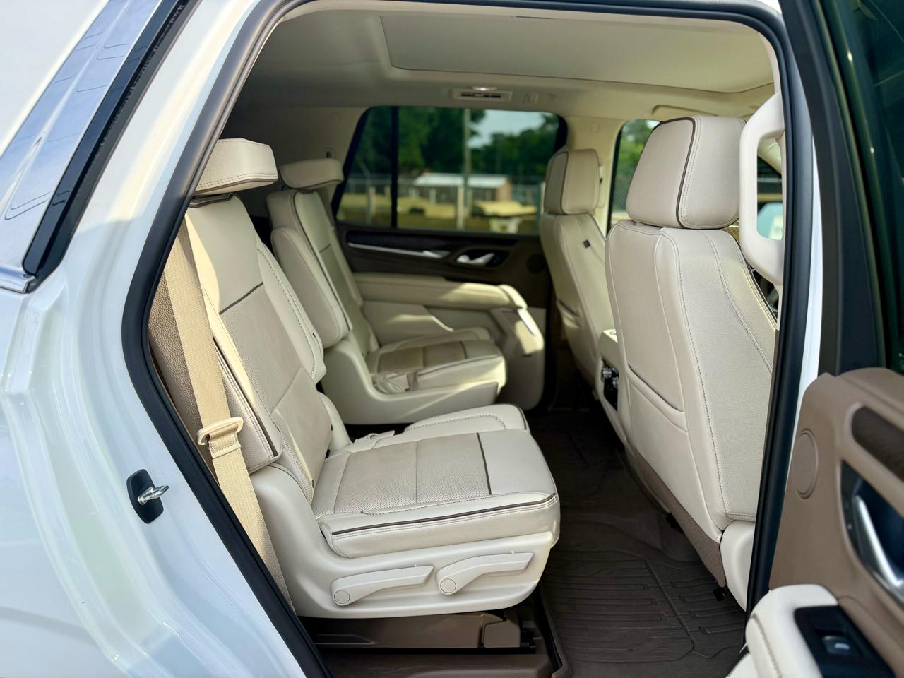 GMC Yukon Denali 4WD 2023