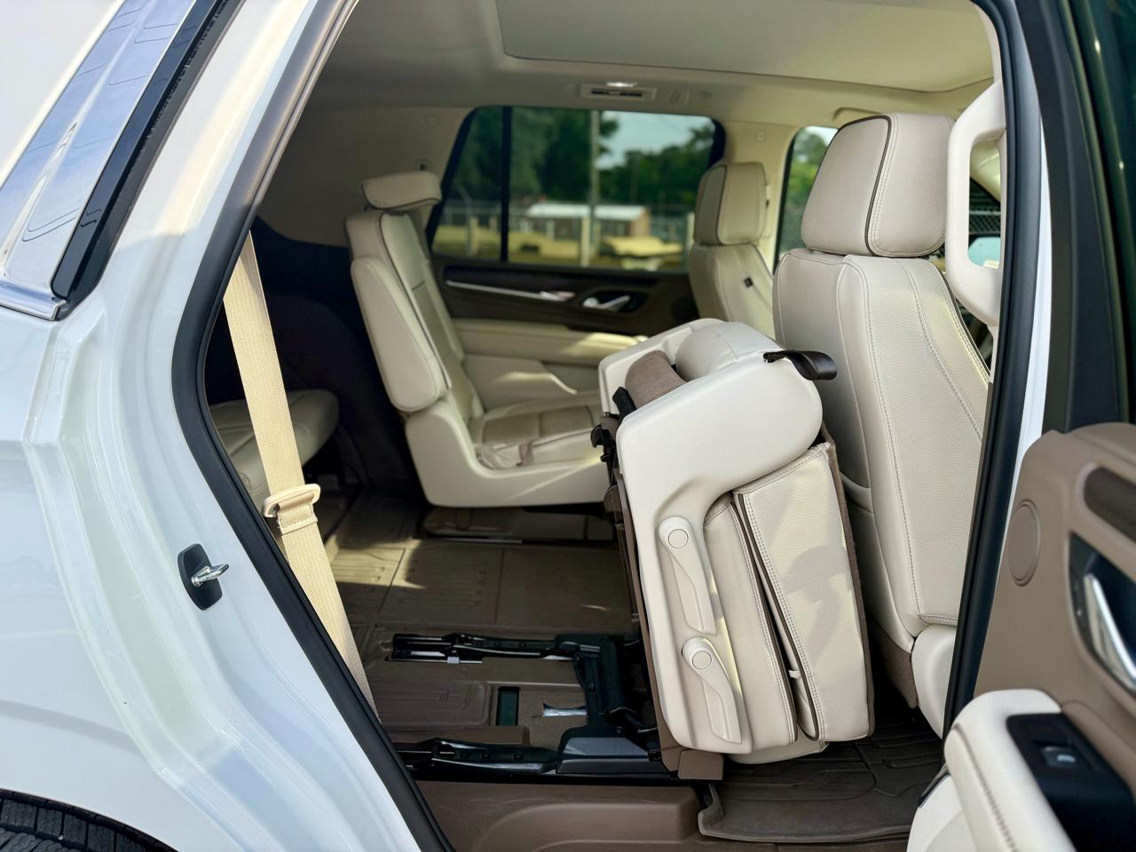 GMC Yukon Denali 4WD 2023