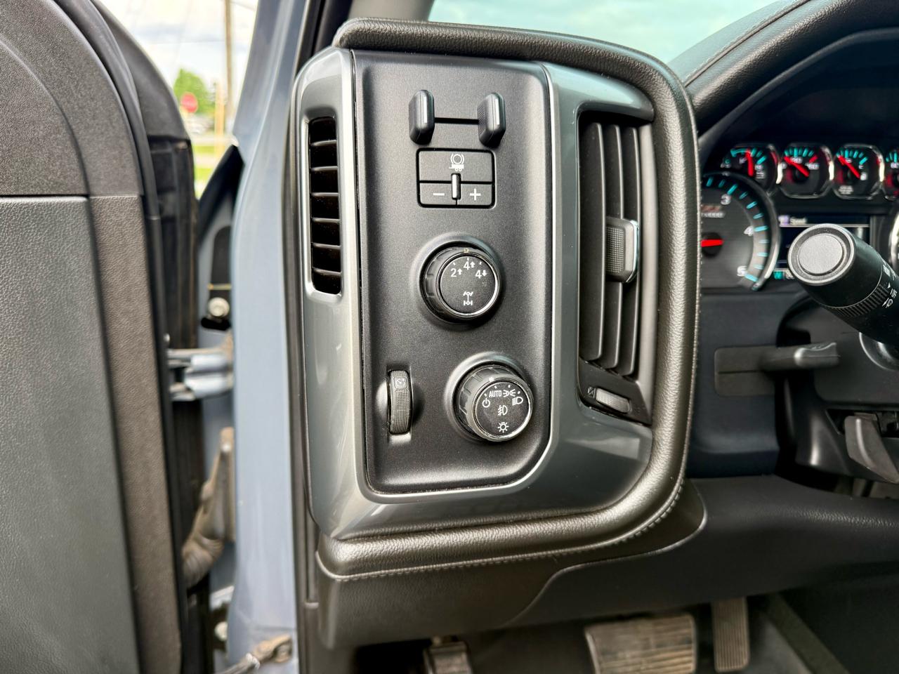 Chevrolet Silverado 2500HD LTZ Crew Cab 4WD 2016