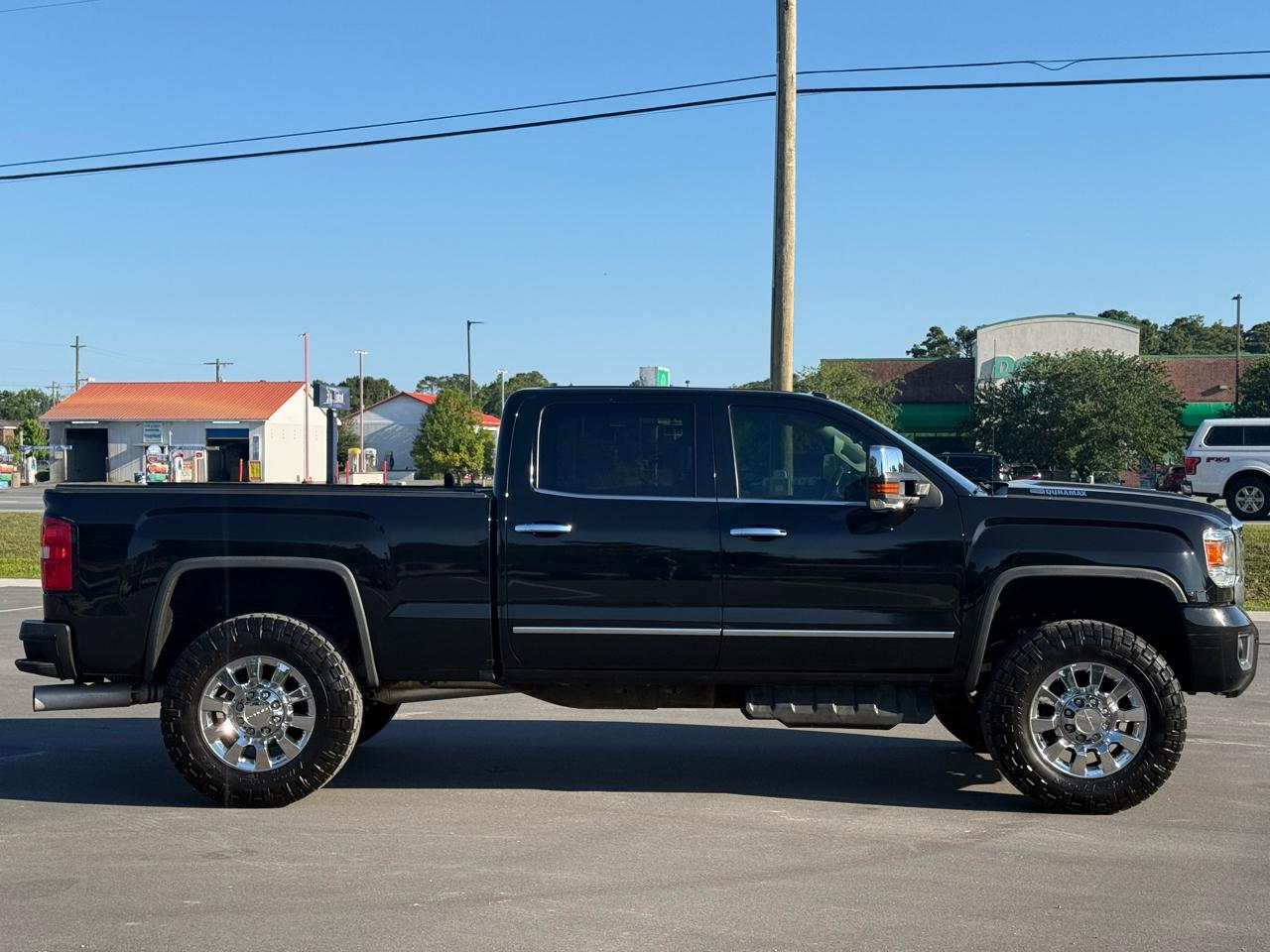 GMC Sierra 2500HD Denali Crew Cab 4WD 2019