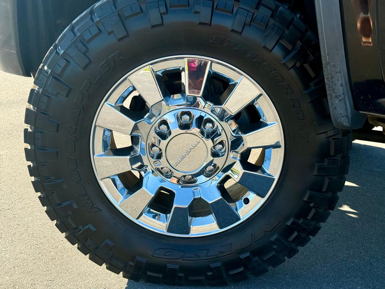 GMC Sierra 2500HD Denali Crew Cab 4WD 2019
