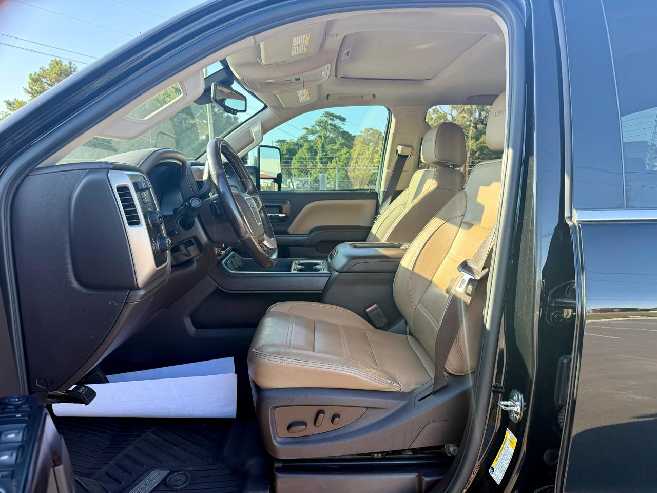 GMC Sierra 2500HD Denali Crew Cab 4WD 2019
