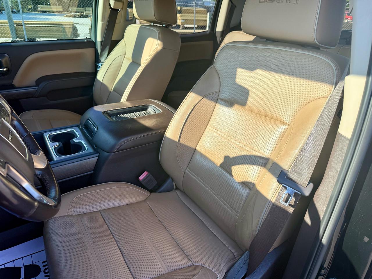 GMC Sierra 2500HD Denali Crew Cab 4WD 2019