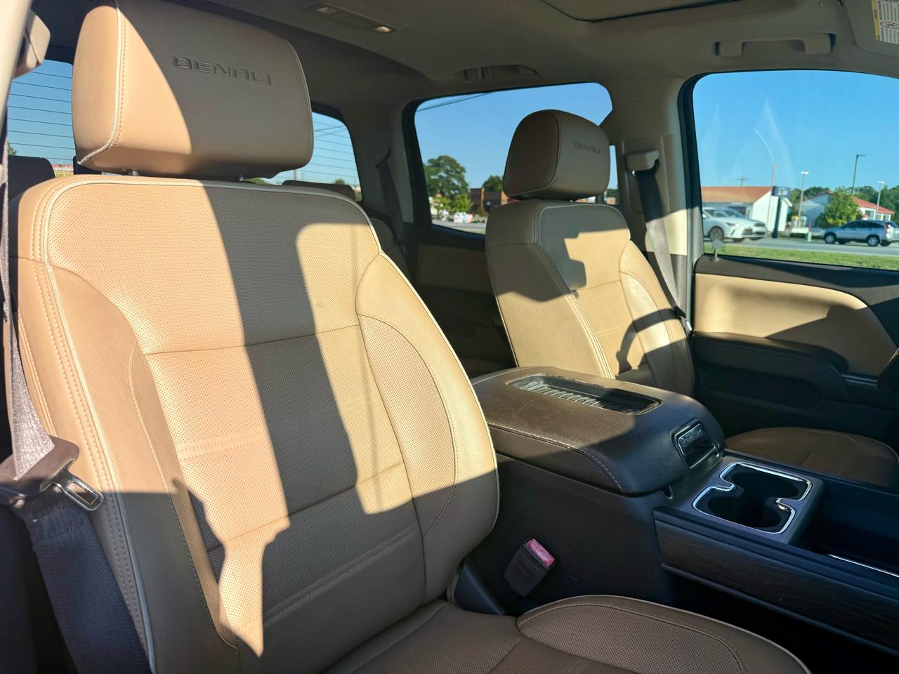 GMC Sierra 2500HD Denali Crew Cab 4WD 2019