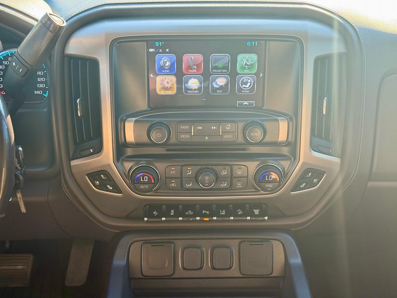 GMC Sierra 2500HD Denali Crew Cab 4WD 2019