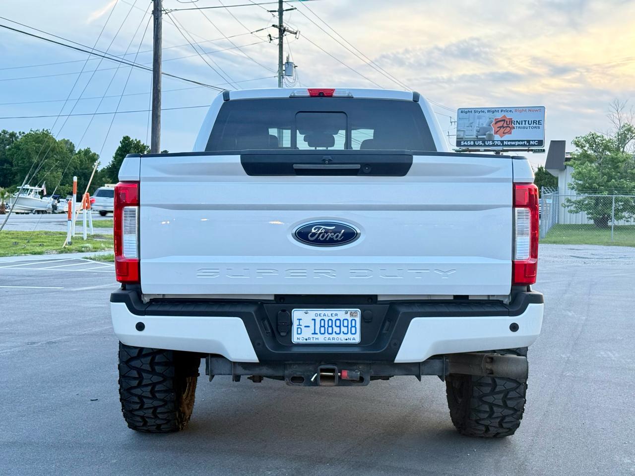 Ford F-250 SD Lariat Crew Cab 4WD 2019