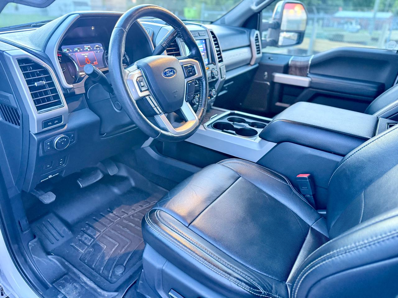 Ford F-250 SD Lariat Crew Cab 4WD 2019