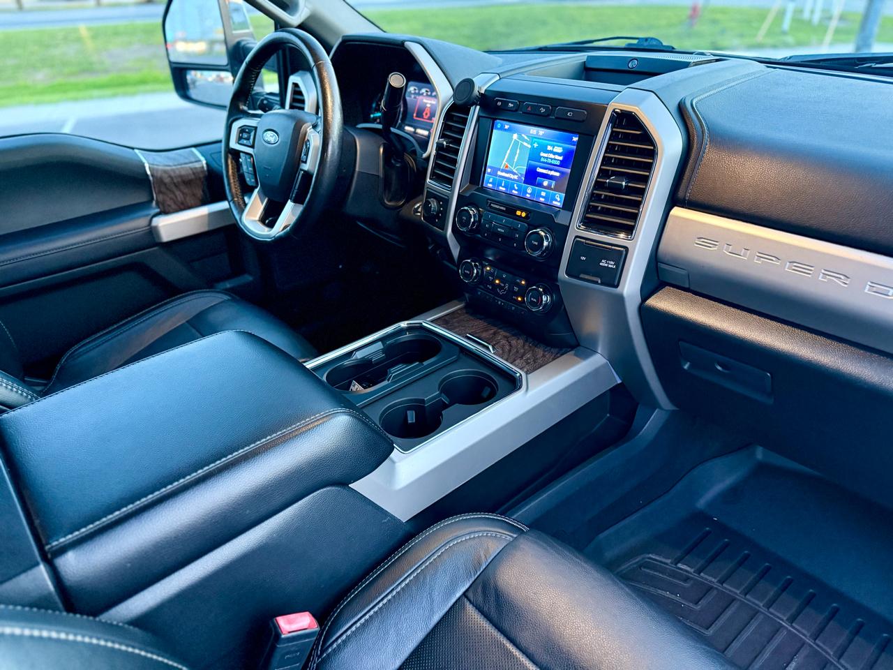 Ford F-250 SD Lariat Crew Cab 4WD 2019