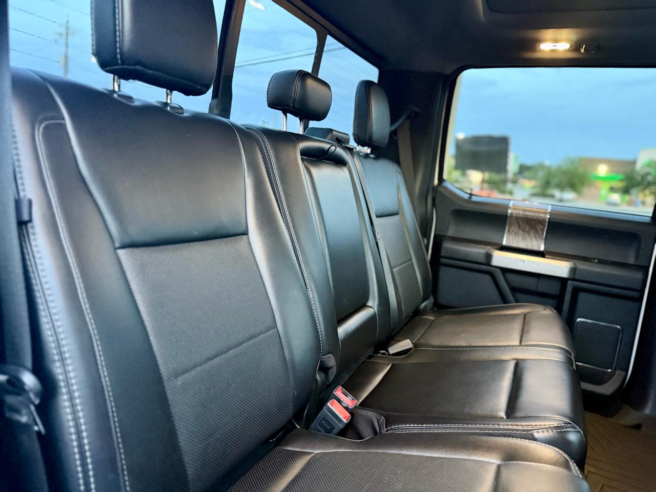 Ford F-250 SD Lariat Crew Cab 4WD 2019