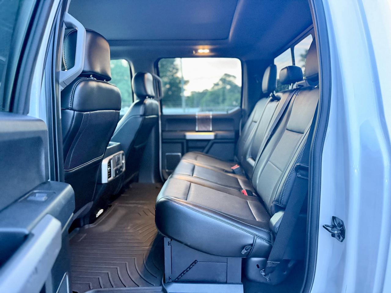 Ford F-250 SD Lariat Crew Cab 4WD 2019