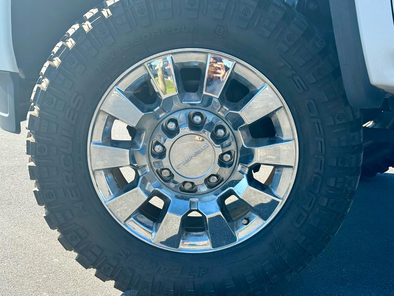 GMC Sierra 2500HD Denali Crew Cab 4WD 2015