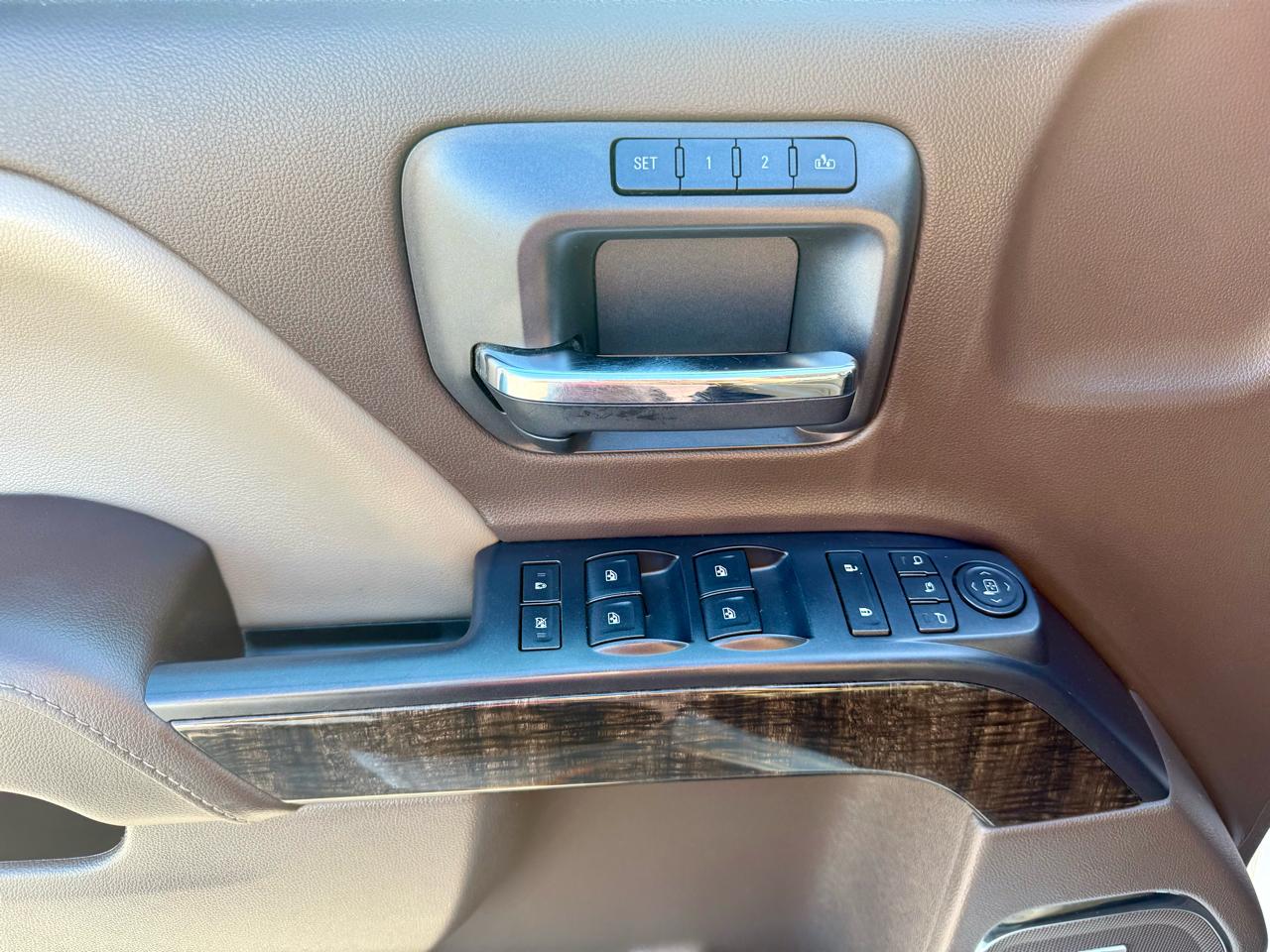GMC Sierra 2500HD Denali Crew Cab 4WD 2015