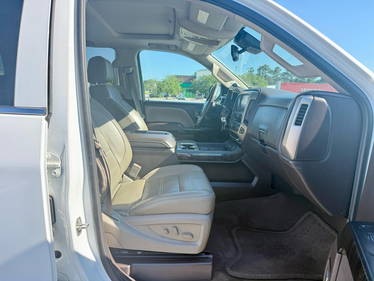 GMC Sierra 2500HD Denali Crew Cab 4WD 2015