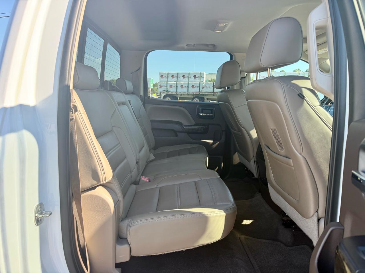 GMC Sierra 2500HD Denali Crew Cab 4WD 2015