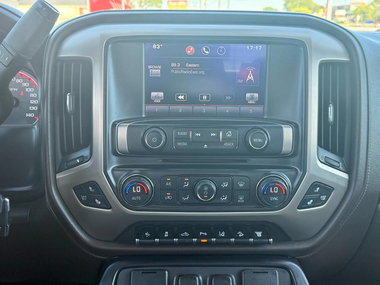 GMC Sierra 2500HD Denali Crew Cab 4WD 2015