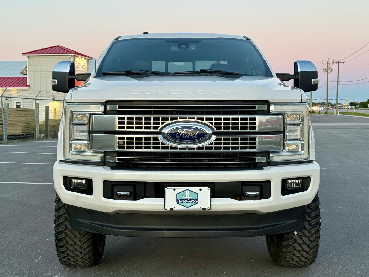 Ford F-250 SD Platinum Crew Cab 4WD 2017