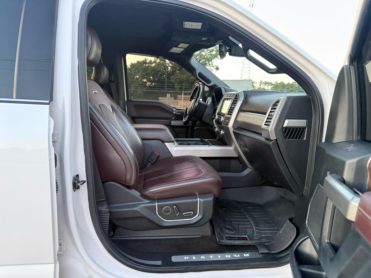Ford F-250 SD Platinum Crew Cab 4WD 2017