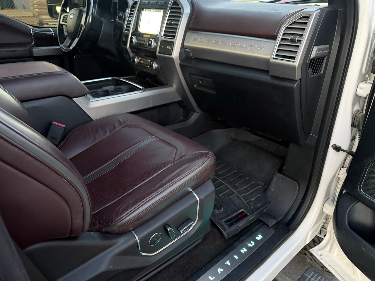 Ford F-250 SD Platinum Crew Cab 4WD 2017