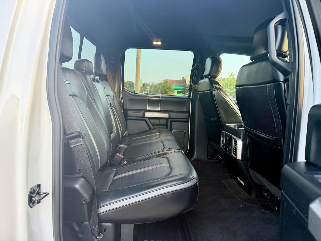 2018 Ford F-350 Super Duty Platinum - Photo 19