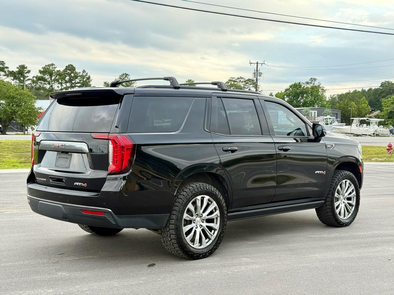 GMC Yukon AT4 2021
