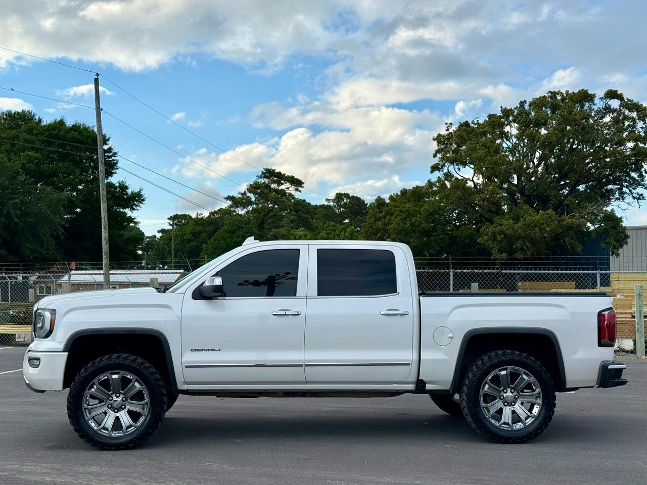 GMC Sierra 1500 Denali Crew Cab Short Box 4WD 2018