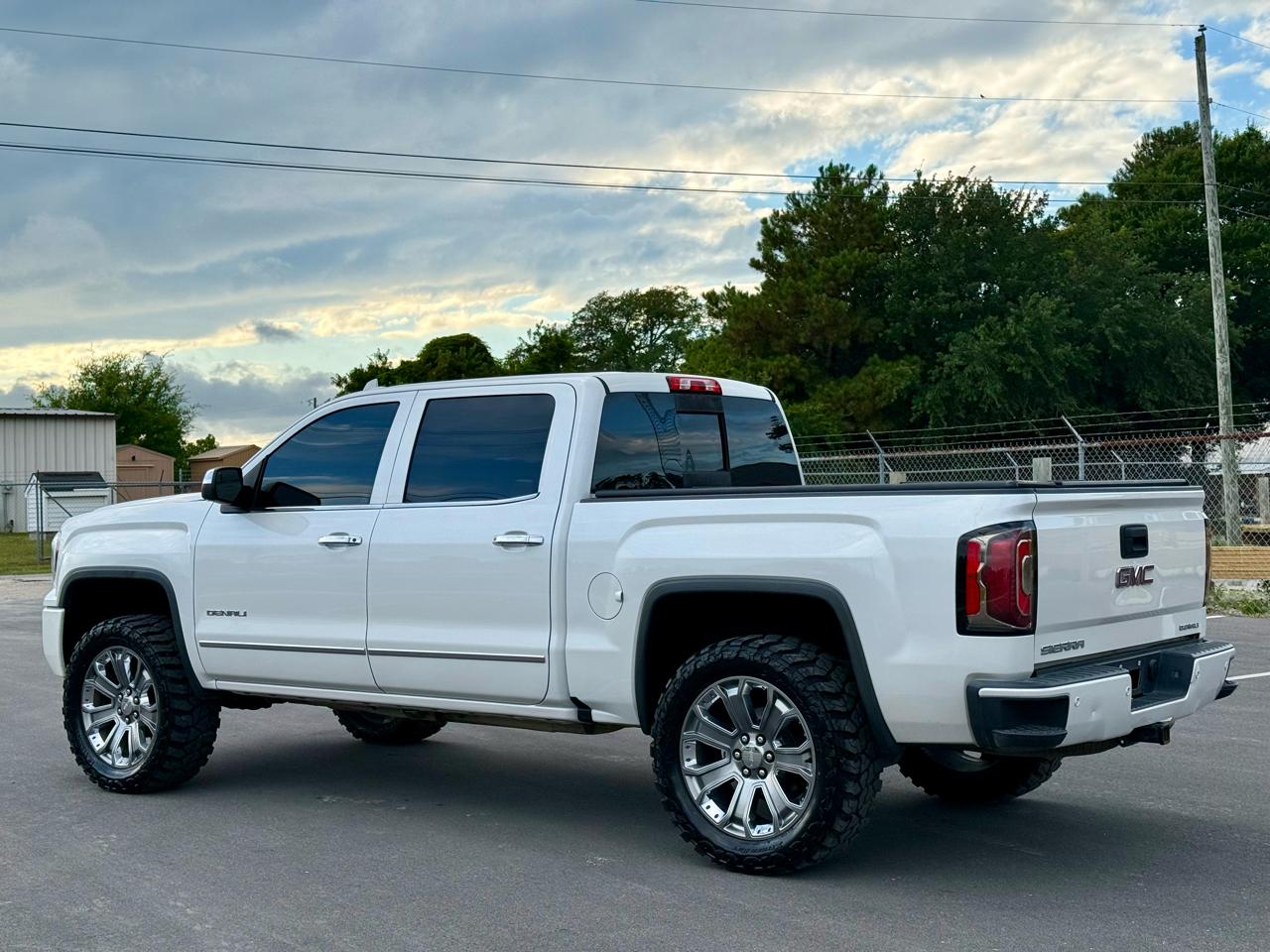 GMC Sierra 1500 Denali Crew Cab Short Box 4WD 2018