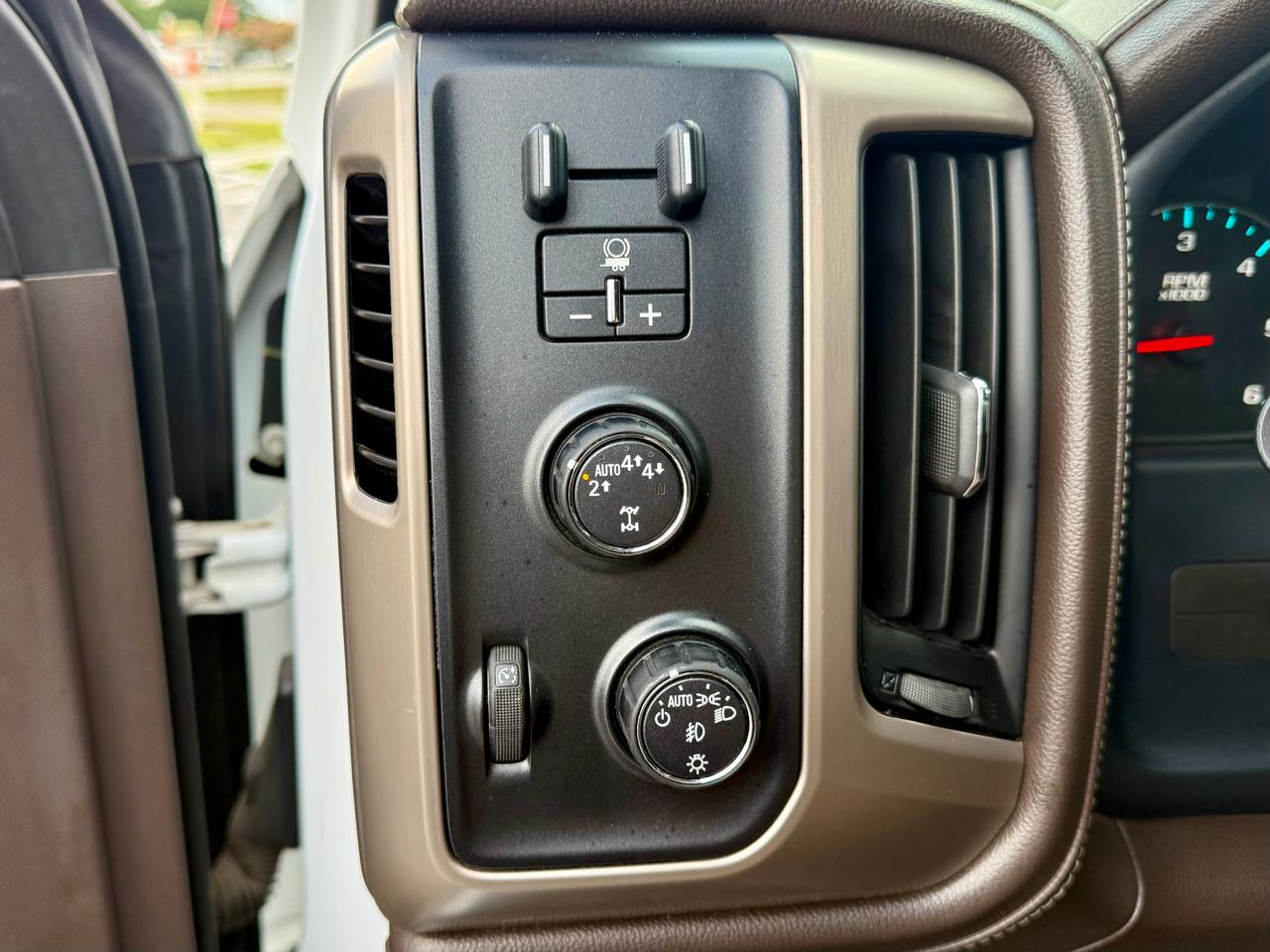 GMC Sierra 1500 Denali Crew Cab Short Box 4WD 2018