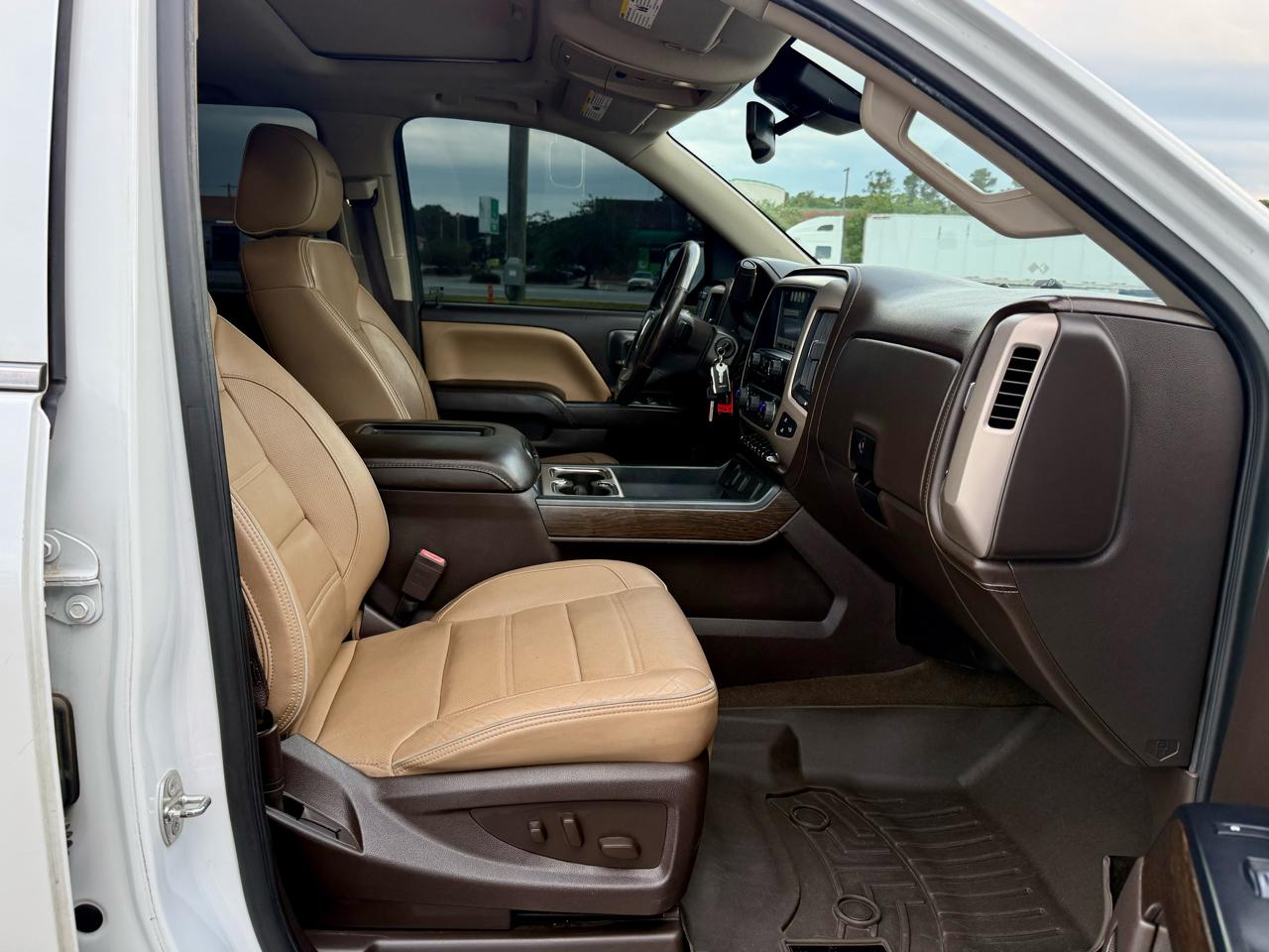 GMC Sierra 1500 Denali Crew Cab Short Box 4WD 2018