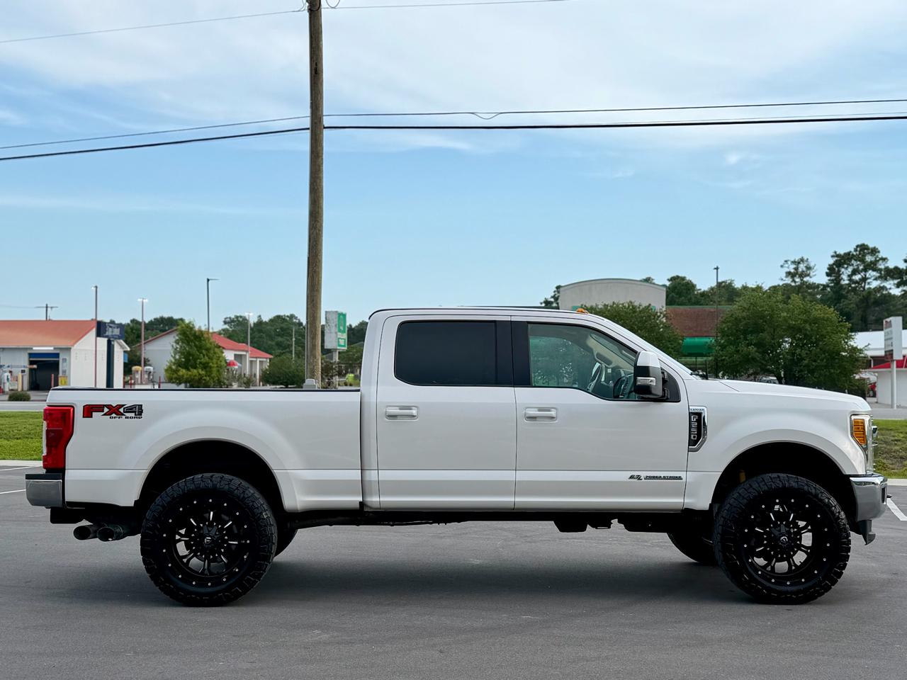 Ford F-250 SD Lariat Crew Cab 4WD 2017
