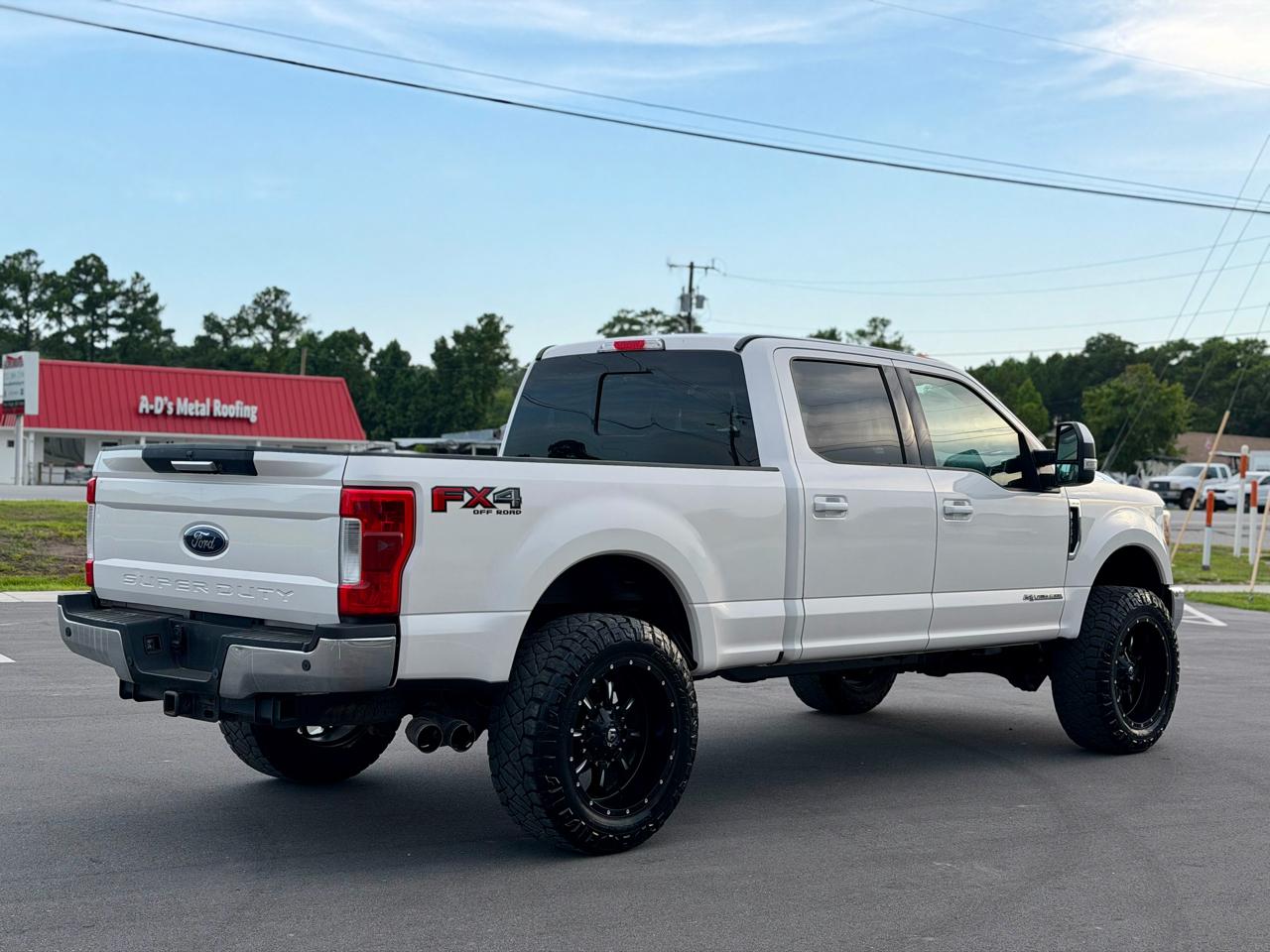 Ford F-250 SD Lariat Crew Cab 4WD 2017