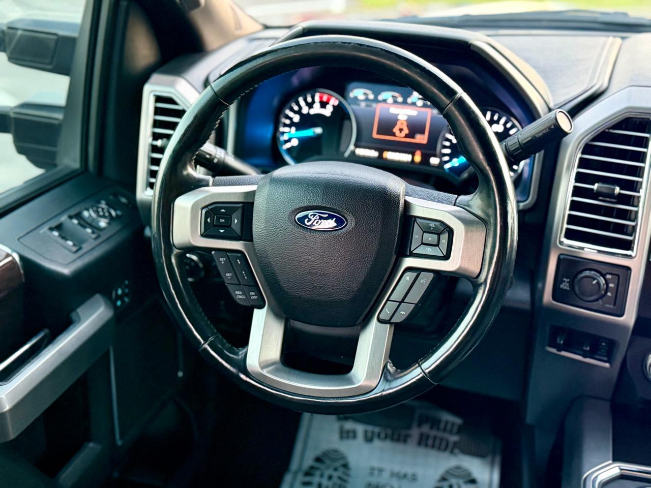 2017 Ford F-250 Super Duty Platinum - Photo 24