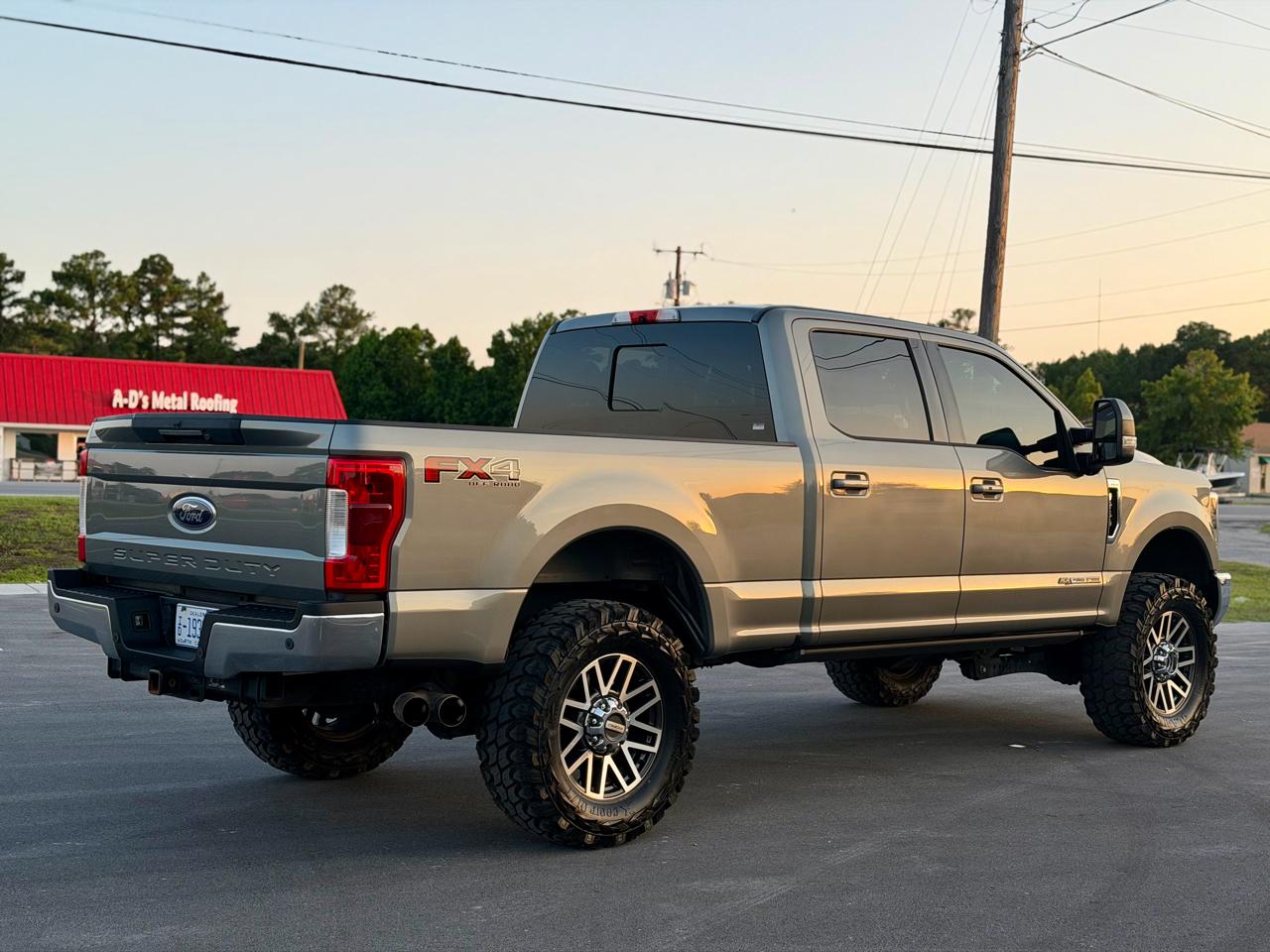 Ford F-250 SD Lariat Crew Cab 4WD 2019